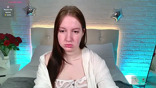 Elisabeth Binder online show from May 2026 03:56:01 AM