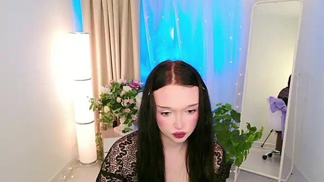 Flora Ray online show from April 2026 02:07:01 PM