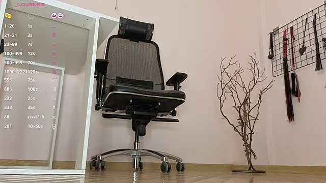 Ledi Tii online show from April 2026 03:28:02 AM