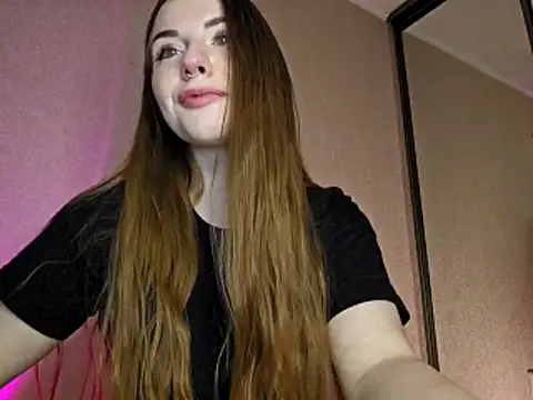 Snapshot of EvaansSmith chatting on May 2026 04:37:02 PM EvaansSmith online show from May 2026 04:37:02 PM