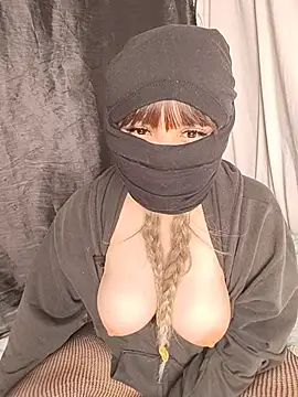 Snapshot of NomiHana chatting on June 2026 02:31:02 AM NomiHana online show from June 2026 02:31:02 AM