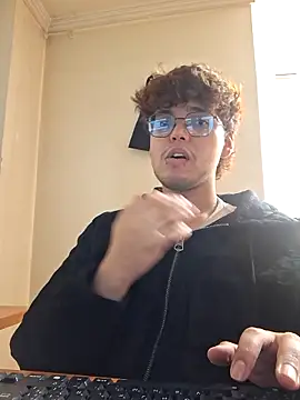 hornsgoat  online show from April 2026 02:33:02 PM