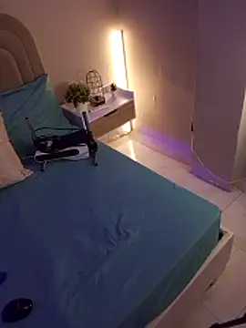 Nahomyrain online show from April 2026 03:43:02 AM