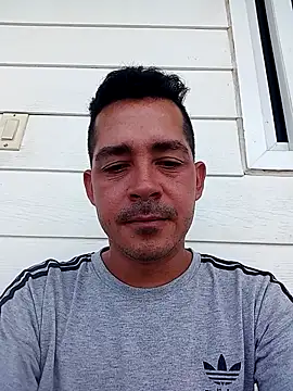 Snapshot of Gabriel_leon33 chatting on June 2026 08:15:02 PM Gabriel leon33 online show from June 2026 08:15:02 PM