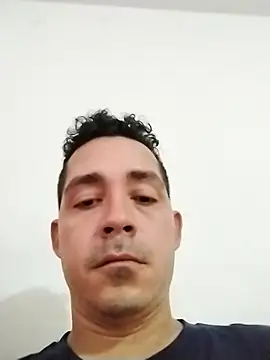 Snapshot of Gabriel_leon33 chatting on June 2026 06:52:01 PM Gabriel leon33 online show from June 2026 06:52:01 PM