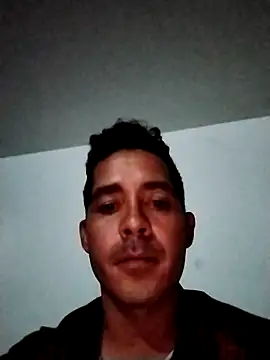 Snapshot of Gabriel_leon33 chatting on June 2026 06:51:02 AM Gabriel leon33 online show from June 2026 06:51:02 AM
