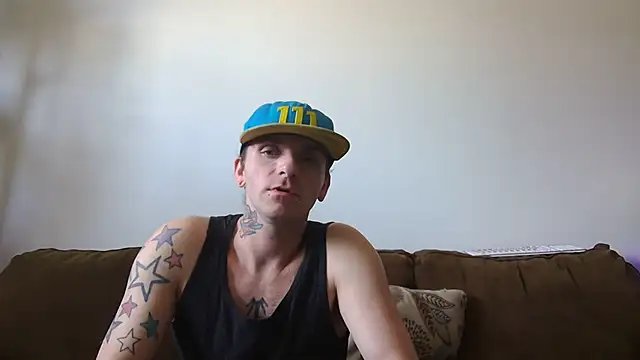 DavidEugeneOr online show from April 2026 09:01:01 PM