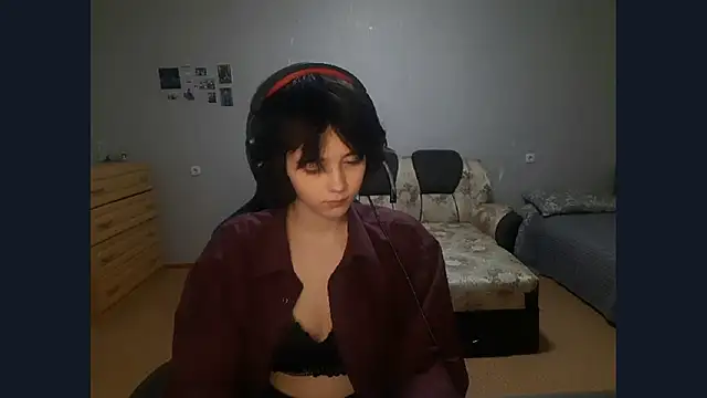 ShaynaLinley online show from April 2026 01:42:02 AM