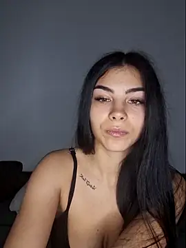 Crissdesire online show from March 2026 03:01:02 PM