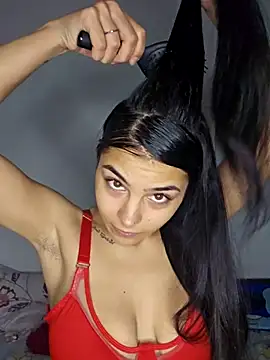 Crissdesire online show from April 2026 07:07:02 PM