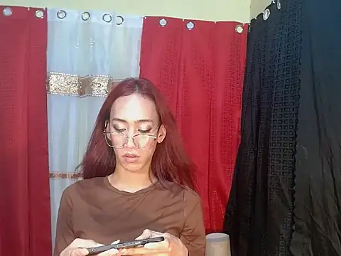 HottestLadyYuna online show from April 2026 07:58:01 PM