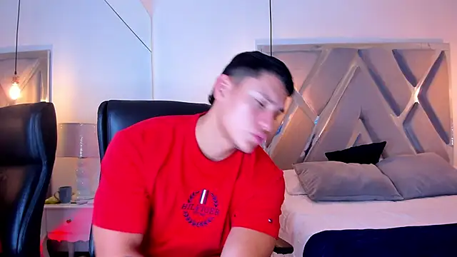 Chriss Diamond online show from March 2026 08:20:02 PM