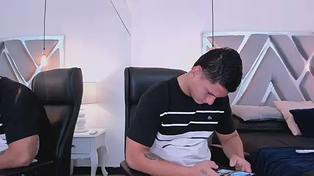 Chriss Diamond online show from April 2026 07:41:01 PM