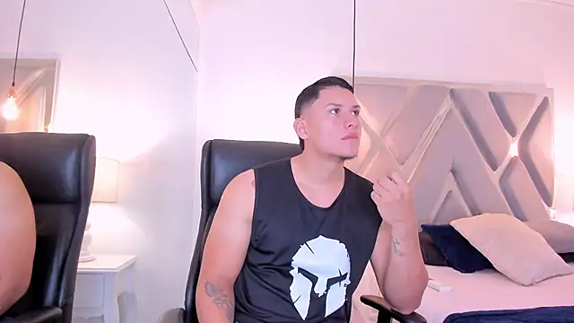 Chriss Diamond online show from April 2026 08:11:02 PM