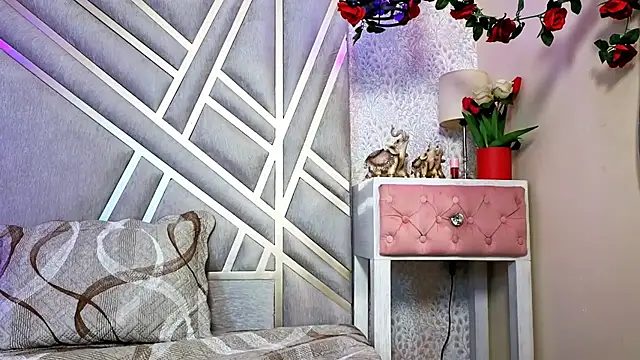 ValerieWoodsl online show from July 2026 09:17:02 PM