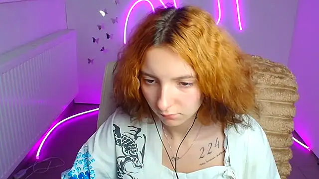 Snapshot of Butterfly_Milly chatting on June 2026 11:37:02 AM Butterfly Milly online show from June 2026 11:37:02 AM