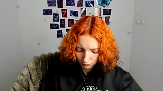 Snapshot of Butterfly_Milly chatting on July 2026 05:48:01 AM Butterfly Milly online show from July 2026 05:48:01 AM