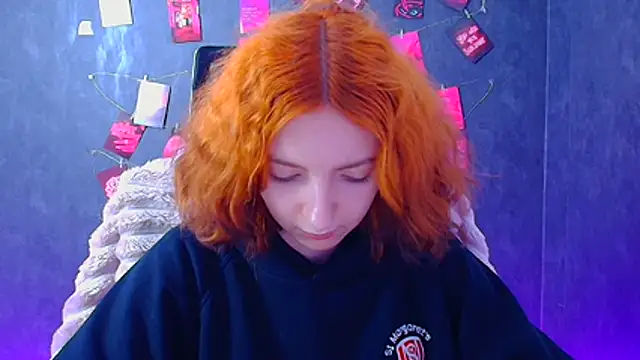 Snapshot of Butterfly_Milly chatting on July 2026 06:28:01 AM Butterfly Milly online show from July 2026 06:28:01 AM
