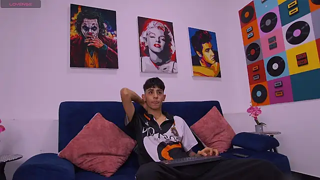 Martony Storm online show from March 2026 07:13:02 PM