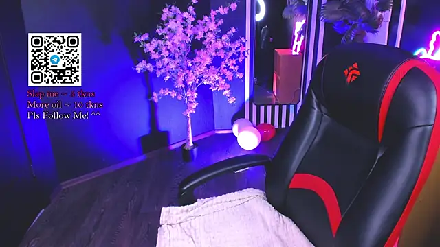 angelic coy online show from April 2026 04:01:01 PM