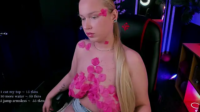 angelic coy online show from April 2026 04:32:02 PM