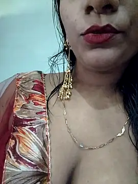Snapshot of khushi_ji00 chatting on July 2026 08:01:02 AM khushi ji00 online show from July 2026 08:01:02 AM