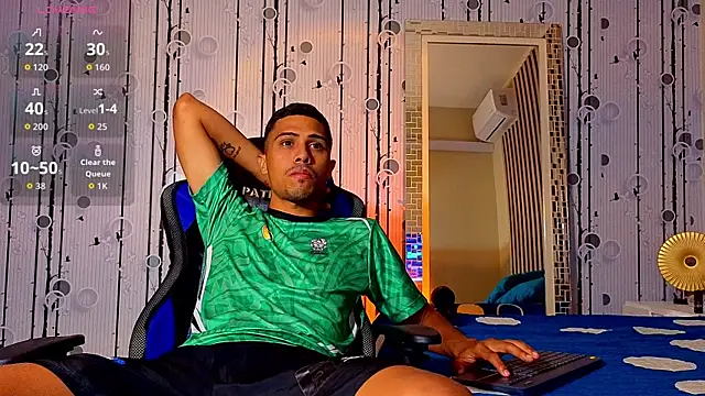 Charlies Fox online show from April 2026 07:21:02 PM