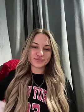 ScarlettMussee online show from April 2026 06:42:01 PM