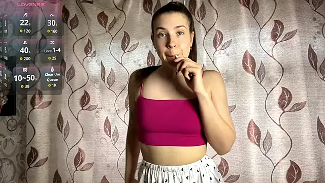 VioletTocsin online show from April 2026 06:17:02 AM