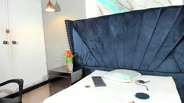 Sara Hanks online show from March 2026 02:16:01 PM