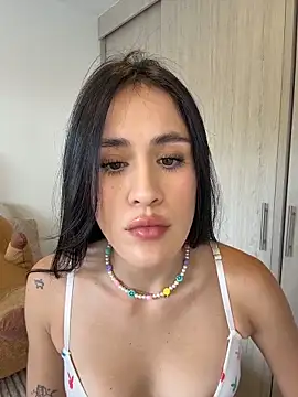 SerenaFox  online show from April 2026 09:39:33 PM