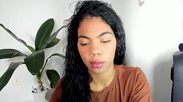 DakotaStills  online show from April 2026 12:44:02 PM