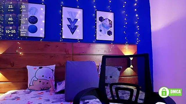 HoneyLeslie online show from March 2026 07:57:02 PM