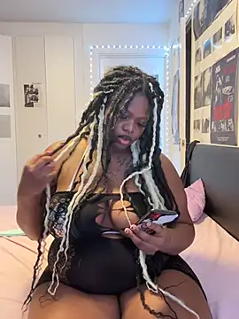 Nyla xox online show from June 2026 08:47:01 PM