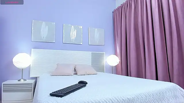 Mia Ebonyy online show from April 2026 12:30:02 PM