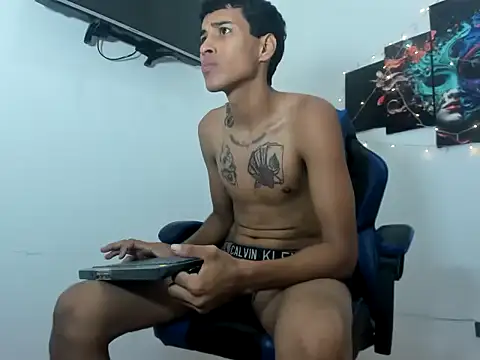 axeel-king online show from April 2026 12:33:01 PM