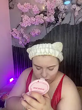 kitty  pinnk online show from April 2026 07:40:02 PM