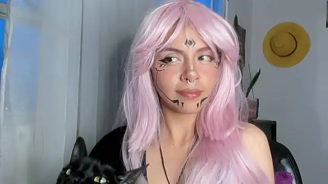 Nyxara- online show from April 2026 11:18:02 PM