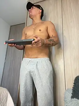 AndresFerro online show from April 2026 02:09:02 PM