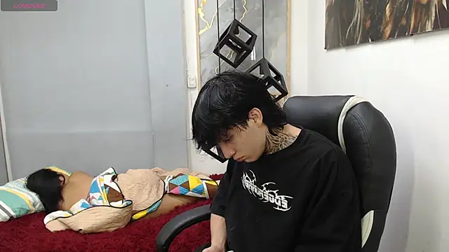 naty 18 online show from April 2026 06:07:02 AM