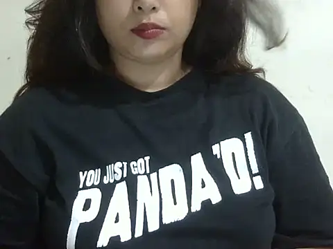 Snapshot of shivi_jaan chatting on June 2026 04:31:01 PM shivi jaan online show from June 2026 04:31:01 PM