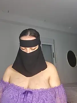 Big as-big online show from April 2026 06:35:01 PM