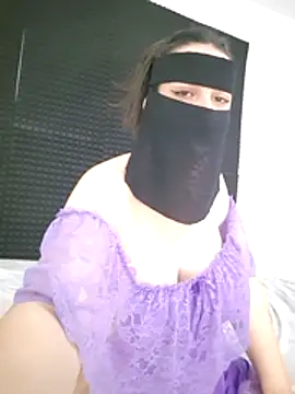 Big as-big online show from April 2026 07:58:01 PM