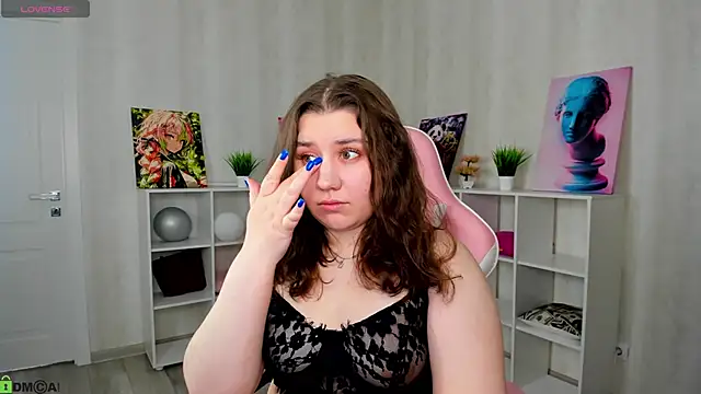 Maya Raay online show from April 2026 01:06:02 AM