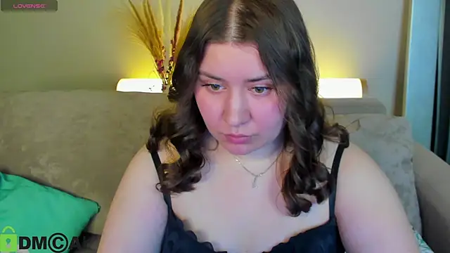 Maya Raay online show from April 2026 01:11:01 AM