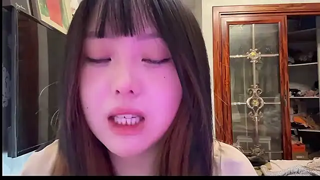 thelittlexx online show from April 2026 12:39:01 PM