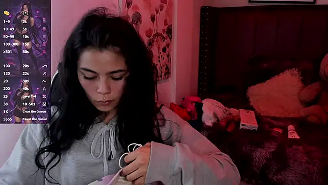 Kikii 1 online show from April 2026 04:15:02 AM