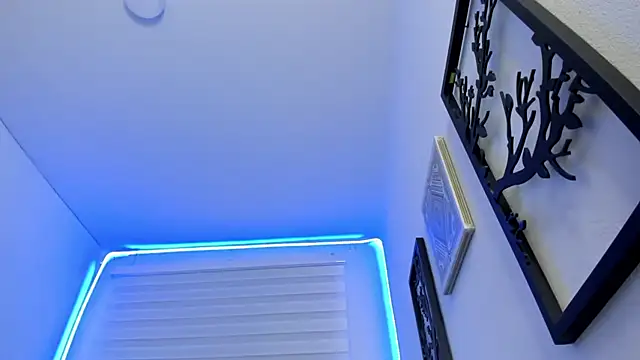 Sara Red X online show from March 2026 03:12:01 AM