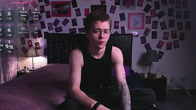 Snapshot of Thomas_Norton chatting on May 2026 08:46:01 PM Thomas Norton online show from May 2026 08:46:01 PM