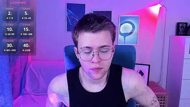 Snapshot of Thomas_Norton chatting on May 2026 08:50:02 PM Thomas Norton online show from May 2026 08:50:02 PM